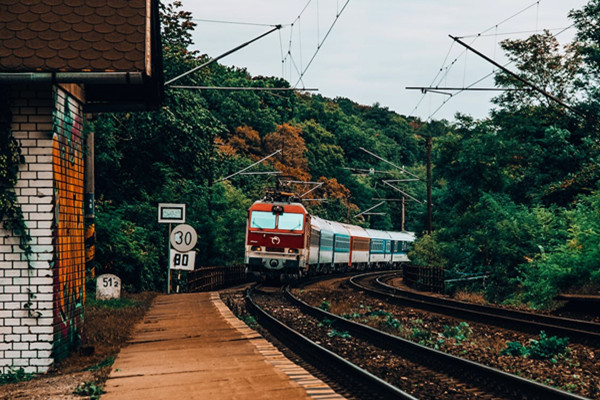 中國至俄羅斯鐵路運輸專線，快速、可靠、安全